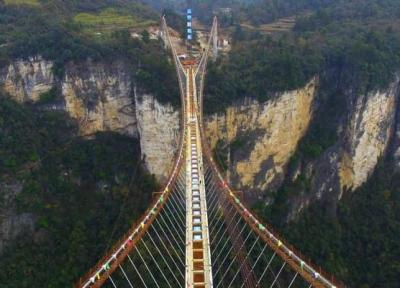 چین و ساخت رکوردشکن ترین پل های شیشه ای