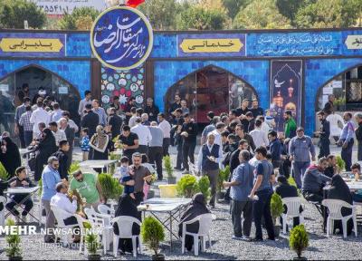 زائران اندونزی برای شرکت در راهپیمایی اربعین وارد مشهد شدند