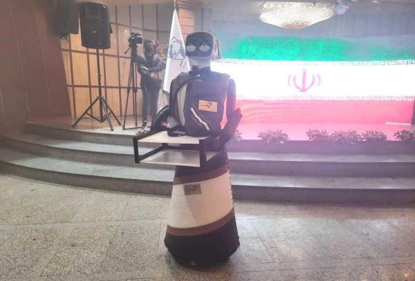 خبرنگاران ربات انسان نما در کرمان رونمایی شد