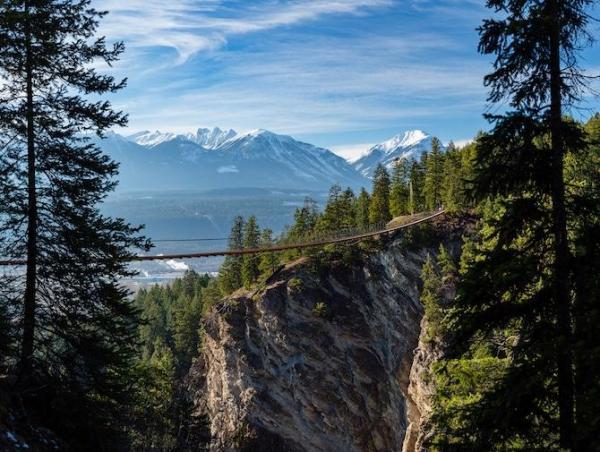 ماجراجویی در بلندترین پل معلق کانادا، گلدن اسکای بریج