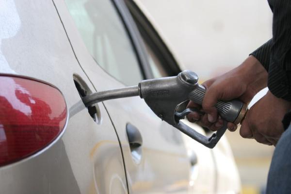 ممنوعیتِ ارائه بنزین به جز باکِ خودرو